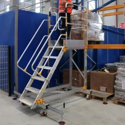 Plattformstrappa med stabilisator