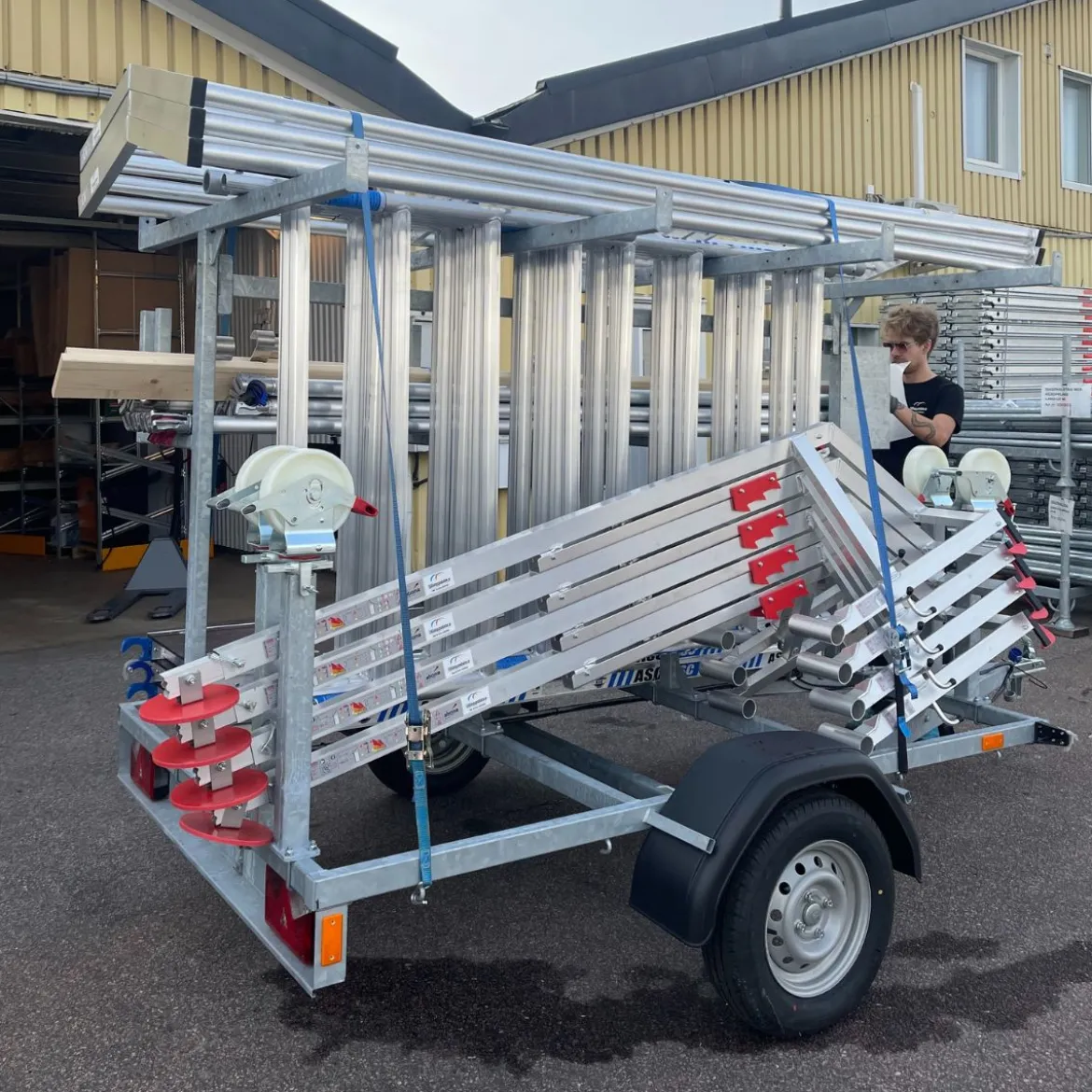 Ställningstrailer med SGS + Rullställning
