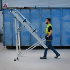 Trappstege med räcke