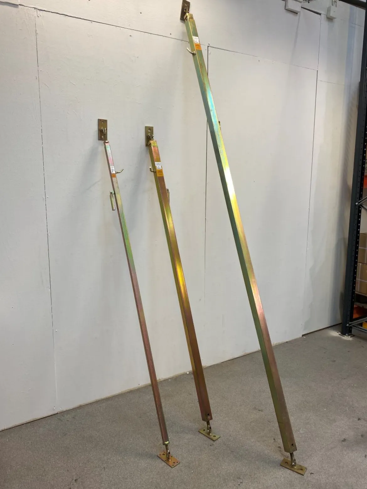 Väggstöd 2,1 - 3,2 m